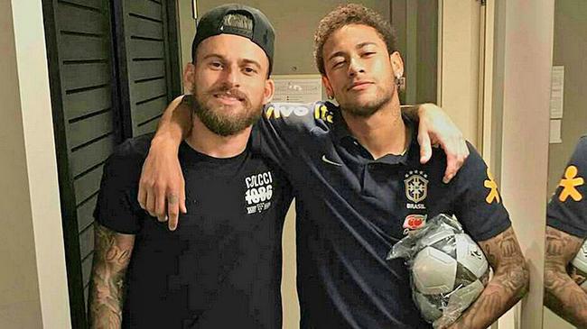 通过他的影 通过他的影